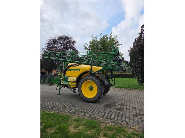 Причіпний обприскувач John Deere 732i (2010)