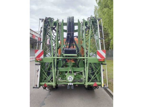 Прицепной опрыскиватель Amazone UG 3000 Super (2011)