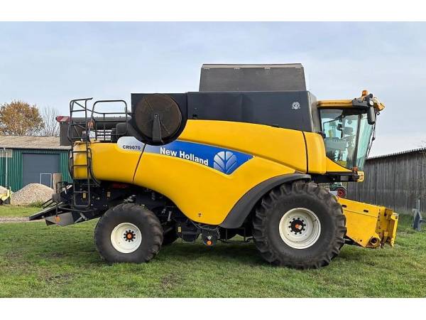 Комбайн New Holland CR 9070 (2009)