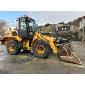 Фронтальний навантажувач New Holland W130B (2011)