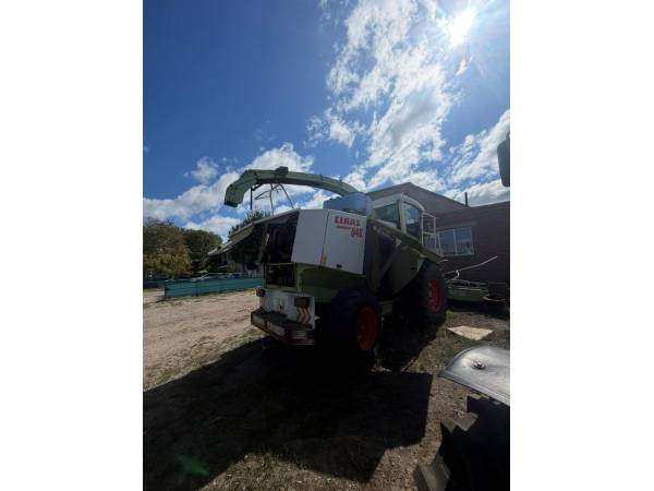 Кормоуборочный комбайн Claas Jaguar 840 (1997)