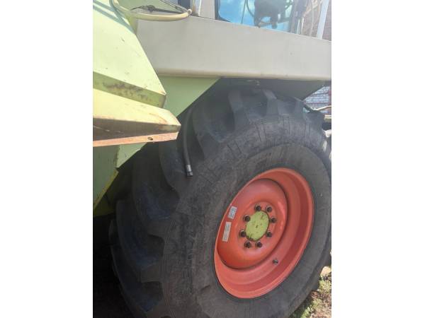 Кормоуборочный комбайн Claas Jaguar 840 (1997)