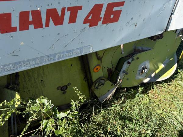 Пресс-подборщик Claas Rollant 46