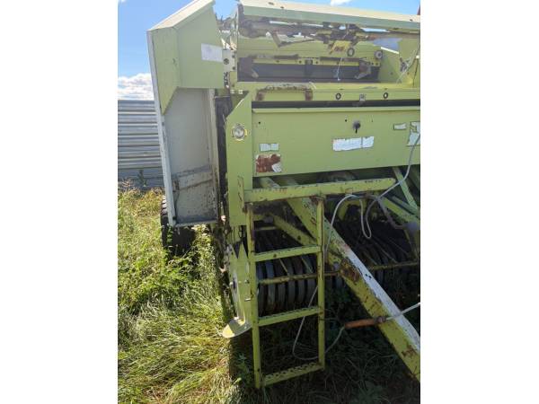 Пресс-подборщик Claas Rollant 46