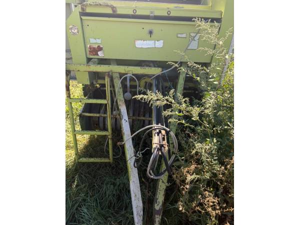 Пресс-подборщик Claas Rollant 46