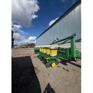 Сеялка John Deere 7200