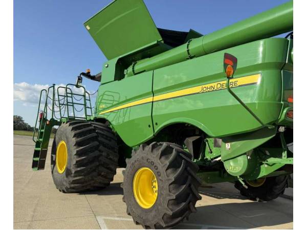 Комбайн John Deere S670 (2017)