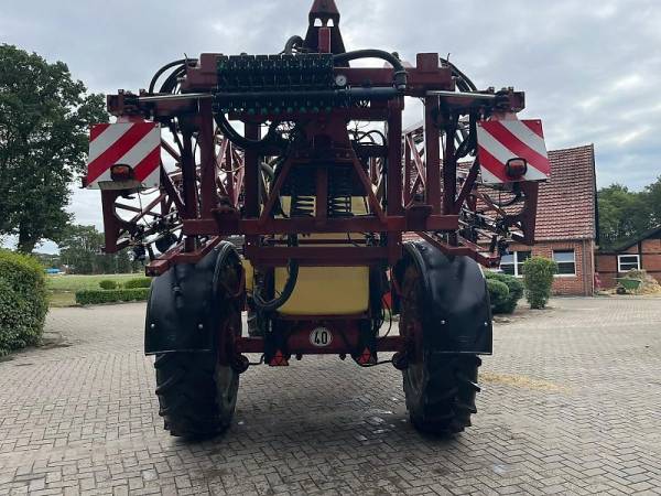 Причіпний обприскувач Hardi Commander 4200 (2002)