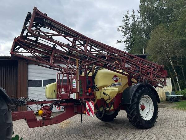 Причіпний обприскувач Hardi Commander 4200 (2002)