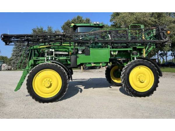 Самохідний обприскувач John Deere 4730 (2009)