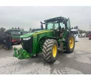 Трактор John Deere 8335R