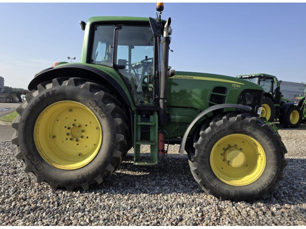 Трактор John Deere 7530 Premium (2008)