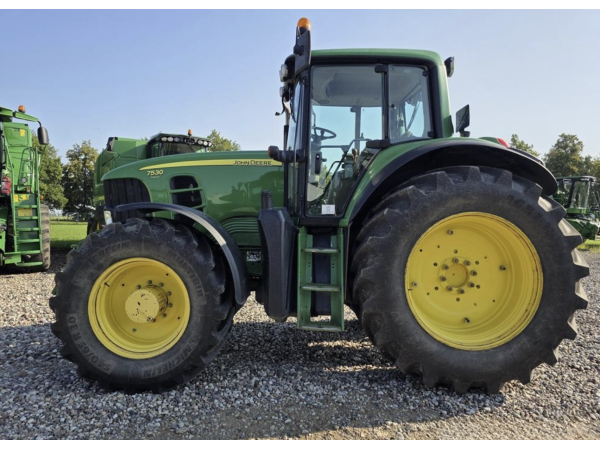 Трактор John Deere 7530 Premium (2008)