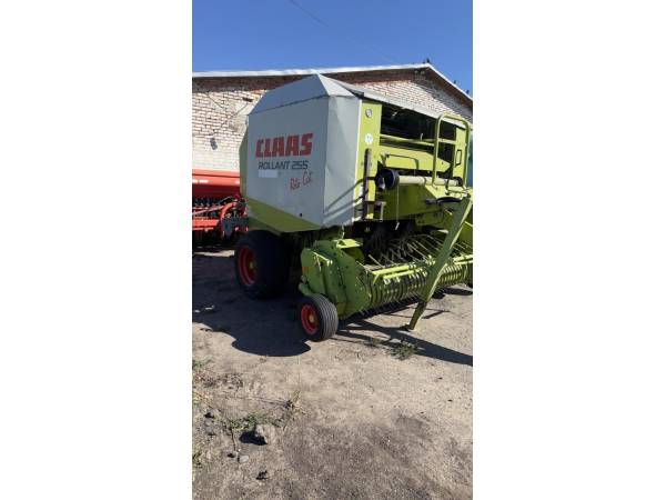 Пресс-подборщик Claas Rollant 255 RC (2005)