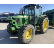 Трактор John Deere 6320