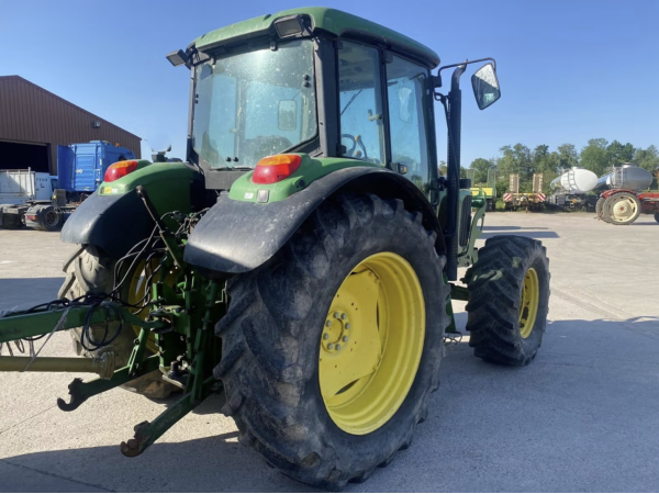 Трактор John Deere 6320 (2006)