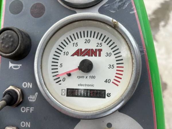 Погрузчик Avant M528 (2019)