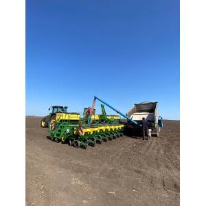 Сівалка точного висіву John Deere 1745 (2022)