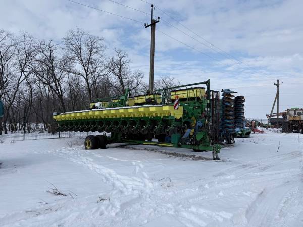 Сівалка точного висіву John Deere 1745 (2022)