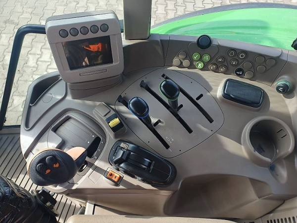 Трактор John Deere 6330 Premium (2007)