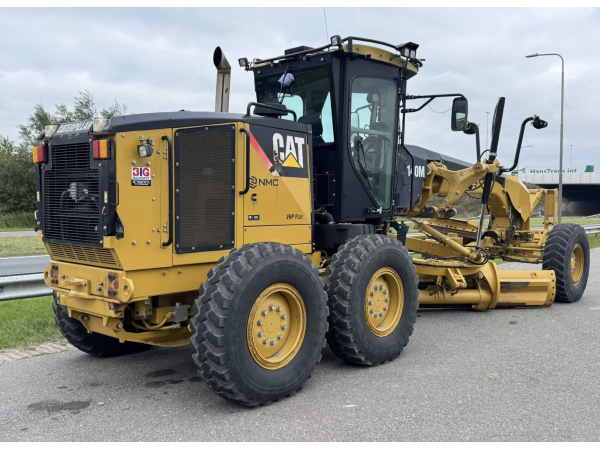 Грейдер Caterpillar 140M (2010)