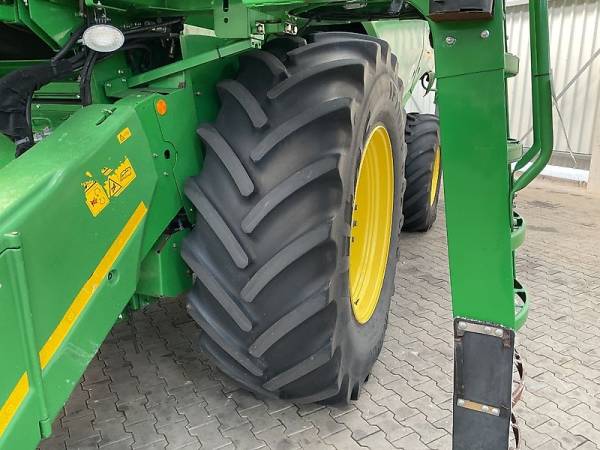 Комбайн John Deere S680i (2017)