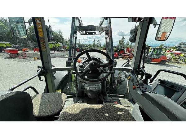 Трактор Claas Arion 640 (2011)