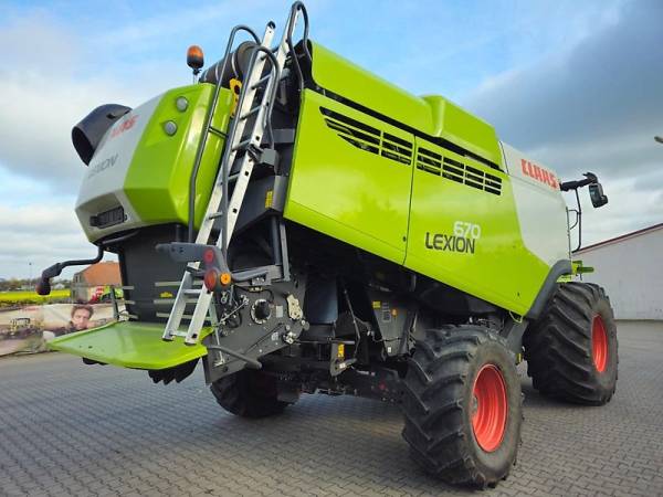 Комбайн Claas Lexion 6700 (2020)