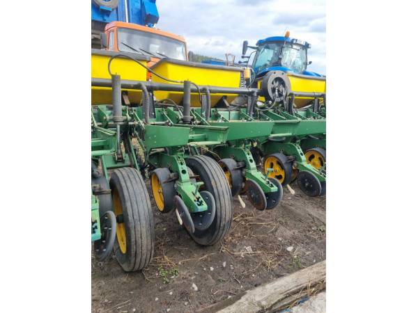 Сівалка John Deere 7000