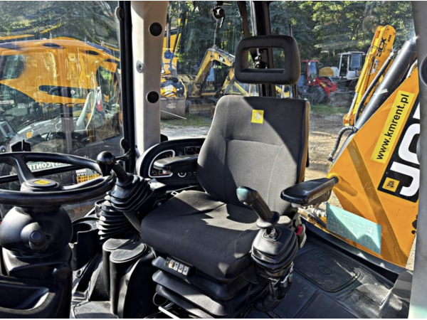 Екскаватор-навантажувач JCB 4CX (2016)