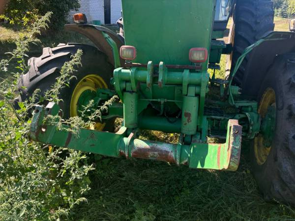 Трактор John Deere 4450