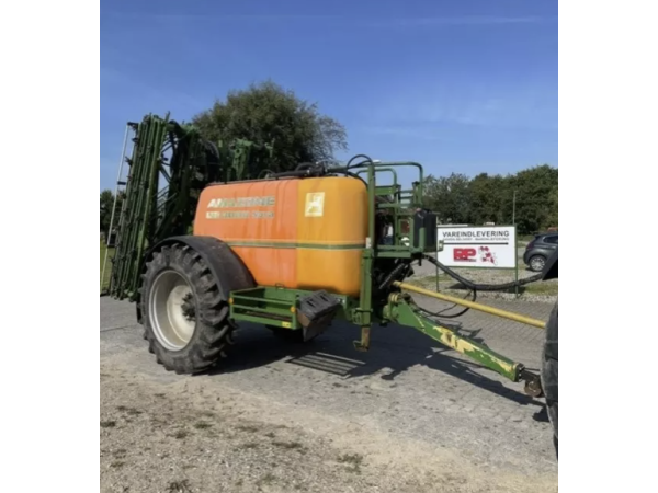 Прицепной опрыскиватель Amazone UG 3000 Nova (2006)
