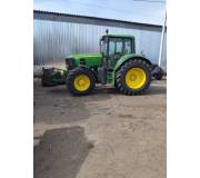 Трактор John Deere 6930