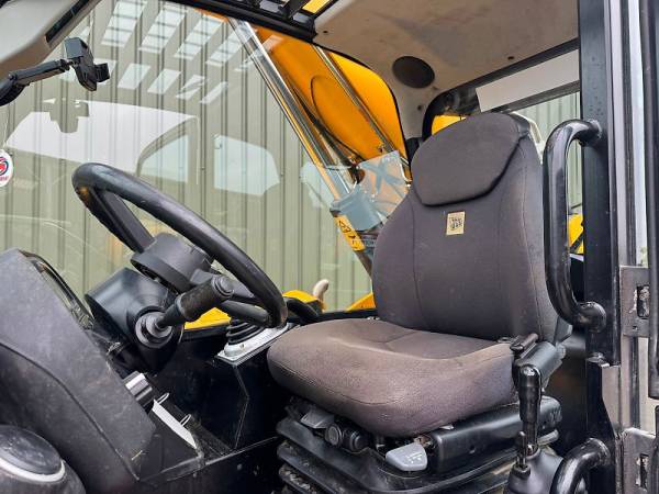 Погрузчик JCB 560-80 WM (2020)
