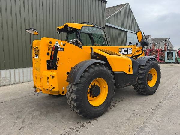 Погрузчик JCB 560-80 WM (2020)