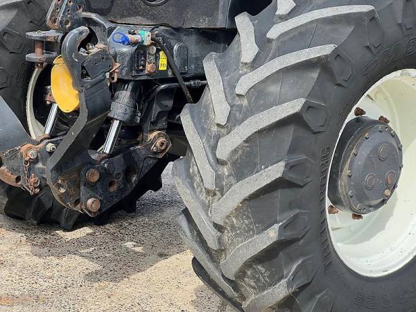Трактор New Holland T6080 PC (2010)