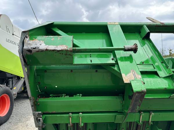 Жатка кукурузная John Deere 670 6-ти рядная