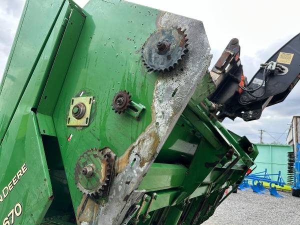 Жатка кукурузная John Deere 670 6-ти рядная