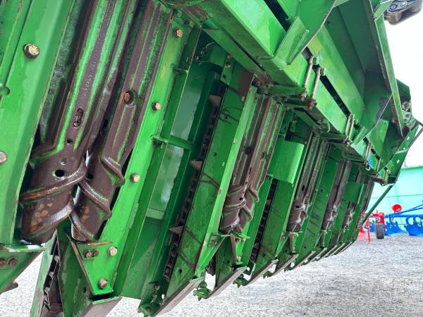 Жатка кукурузная John Deere 670 6-ти рядная