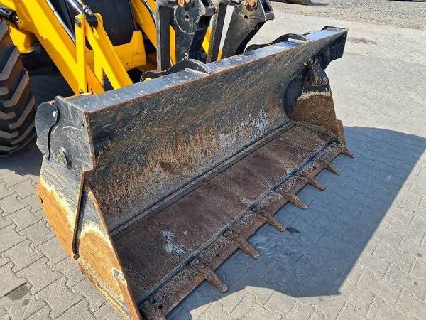 Екскаватор-навантажувач JCB 3CX (2022)