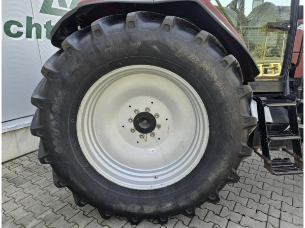Трактор Case IH MX135 (2002)