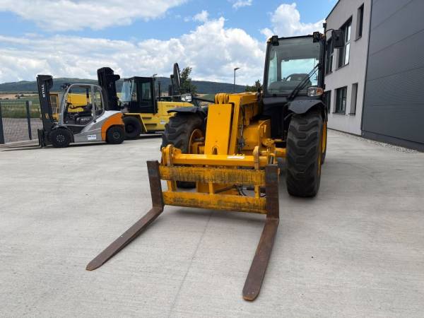 Навантажувач JCB 531-70 Agri (2005)