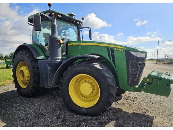 Трактор John Deere 8320R (2021)