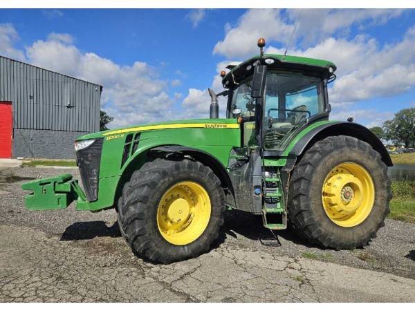 Трактор John Deere 8320R (2021)