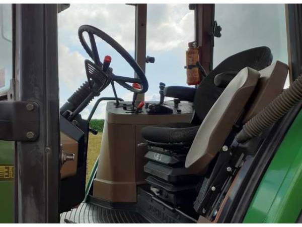 Трактор John Deere 6200 (1997)