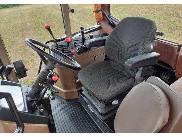 Трактор John Deere 6200 (1997)
