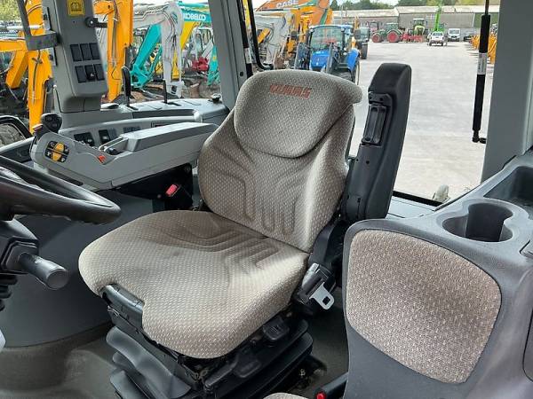 Трактор Claas Axion 820 (2011)