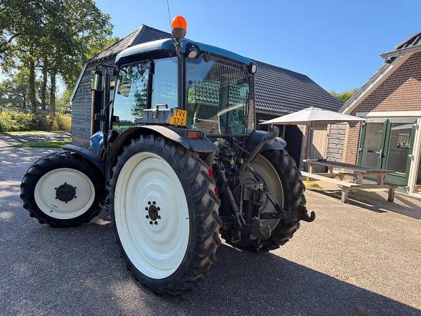 Трактор New Holland TN75 (2003)