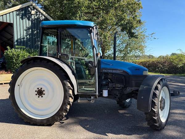 Трактор New Holland TN75 (2003)