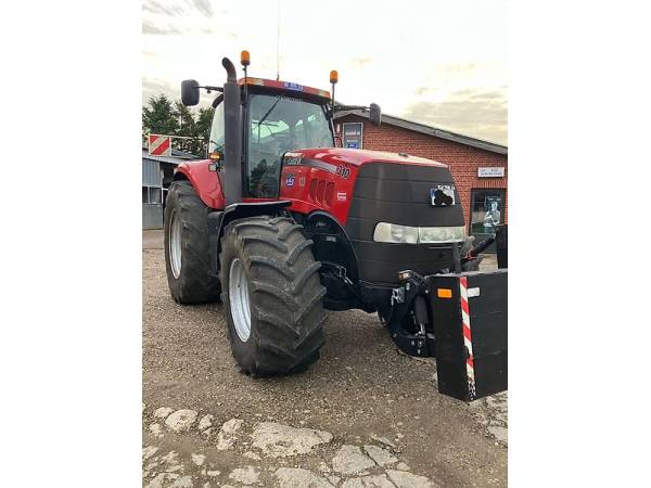 Трактор Case IH Magnum 310 (2010)